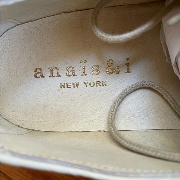 Anais & I New York Perforated Oxford shoes, BNWOT, size 33 - Picture 6 of 7